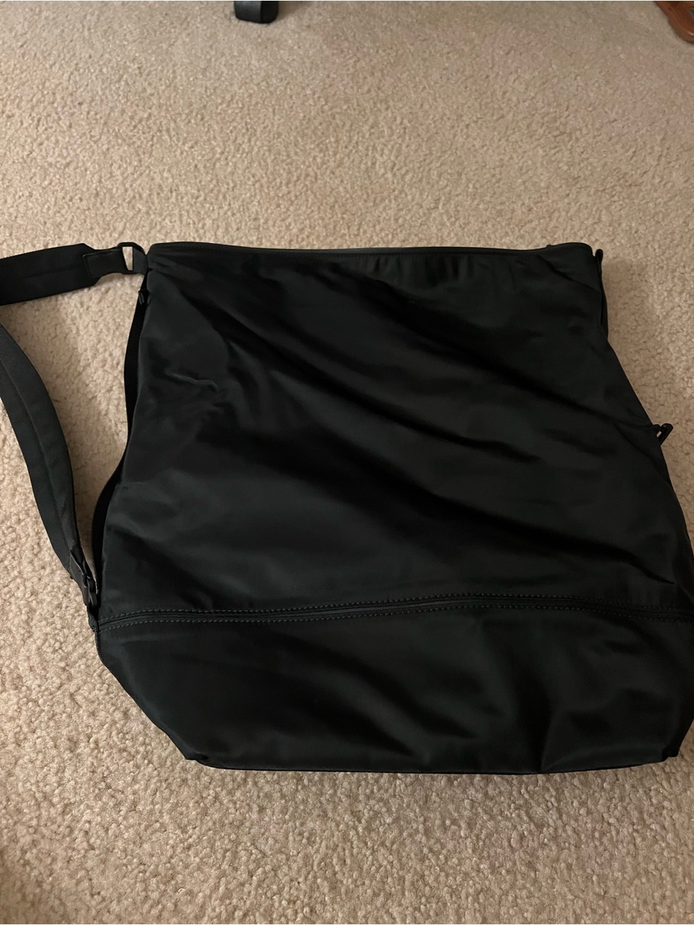 lululemon athletica Black All Set Hobo Shoulder Bag - Picture 5 of 6